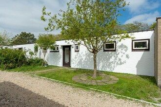 Gemeubileerde bungalow vlakbij het strand in Sint Maartenszee