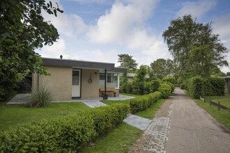 Een zeer comfortabele bungalow voor een onvergetelijke vakantie. in Sint Maartenszee