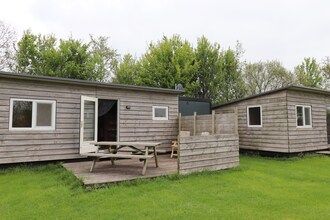 Hut bij Hegermeer met bootverhuur in Heeg