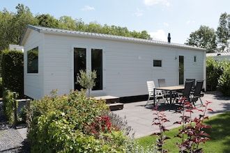 Chalet in Friesland bij Waddenzee & Franeker in Tzummarum