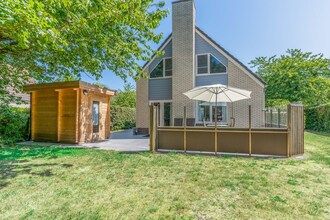 Villa met Finse sauna en buitendouche in De Koog