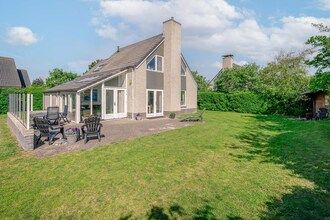 Sfeervolle villa voor mindervalide gasten, nabij zee en bos in De Koog