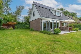 Sfeervol ingericht 6-peroons landhuis in Den Burg