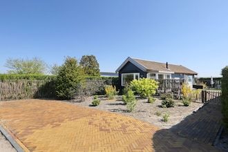 Cottage in Noordwijk met zwembad in Noordwijk