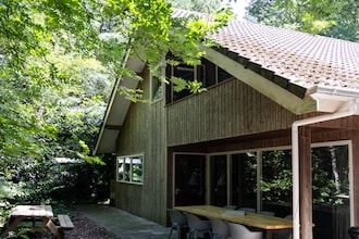 Huis in de Bossen in Een
