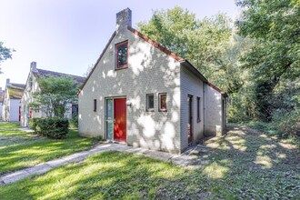 Saunabungalow aan het meer voor 4 in Ewijk