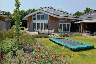 Watervilla, sauna en strand in Sibculo