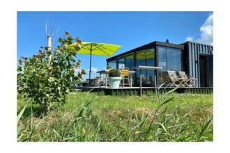 Appartement in Warns met zwembad in Warns