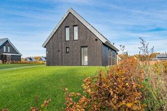 Fantastische villa gelegen aan een meer in Sint Nicolaasga