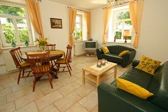 Boerderij met uitzicht op de tuin in Wijlre