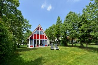 Villa aan het water met uitzicht in Steendam