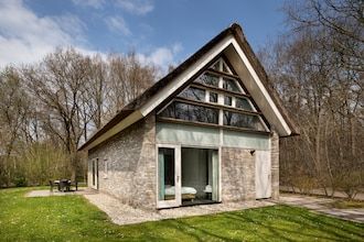 Wellness Villa in Groene Ruinen in Ruinen