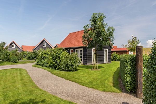 Recreatiepark de Stelhoeve 3 in Wemeldinge - Foto 1 van 40