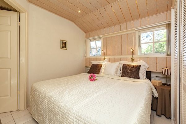 Slaapkamer - Appartement in Oostkapelle bij Strand in Oostkapelle (3)