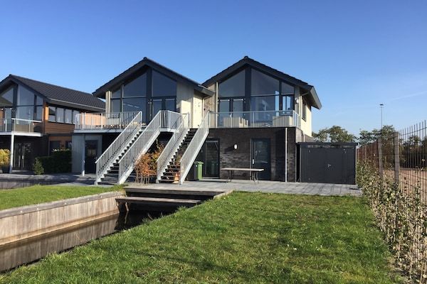 Luna in Stavoren - Foto 1 van 40