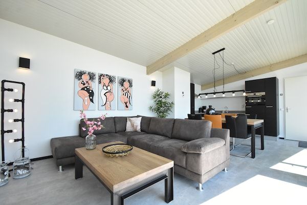 Quality Lodge aan de Duinen in Callantsoog - Foto 1 van 40