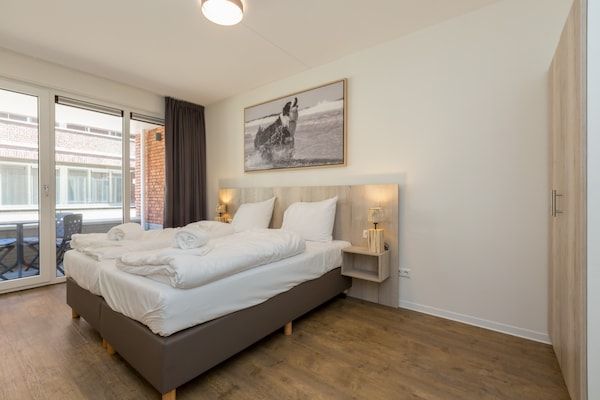 Slaapkamer - Appartement in Zoutelande bij Strand in Zoutelande (5)