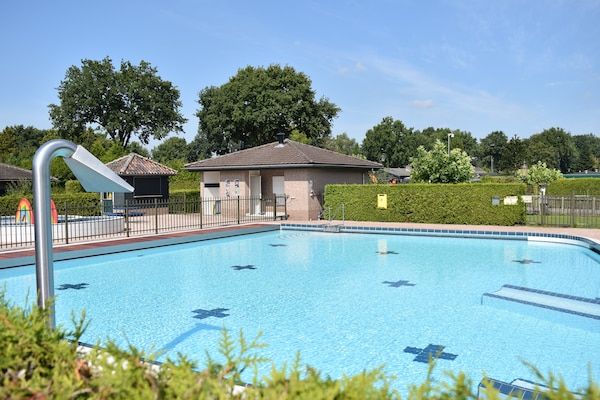 Park - Bungalow in Nederland met Tuin & Terras in Voorthuizen (4)