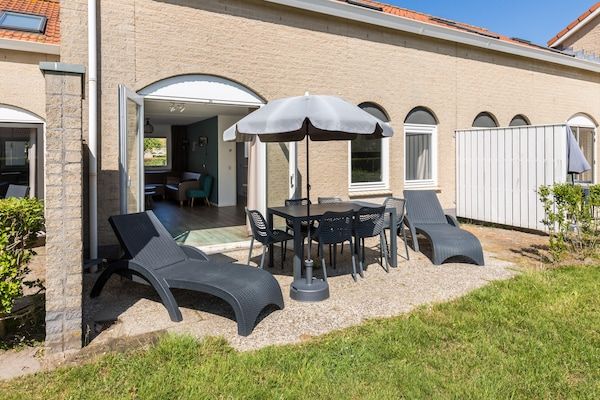 Vakantiepark Soeten Haert 13 in Renesse - Foto 1 van 35