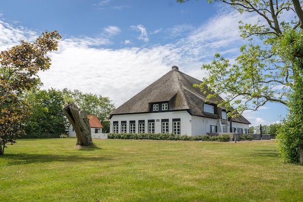Buitenkant - Boerderij in De Cocksdorp bij De Slufter in De Cocksdorp - Texel (5)