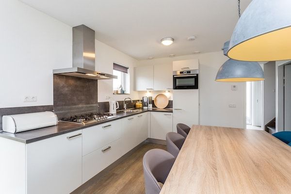 Keuken - Bungalow in Limburg met Privé Speeltuin in Roggel (5)