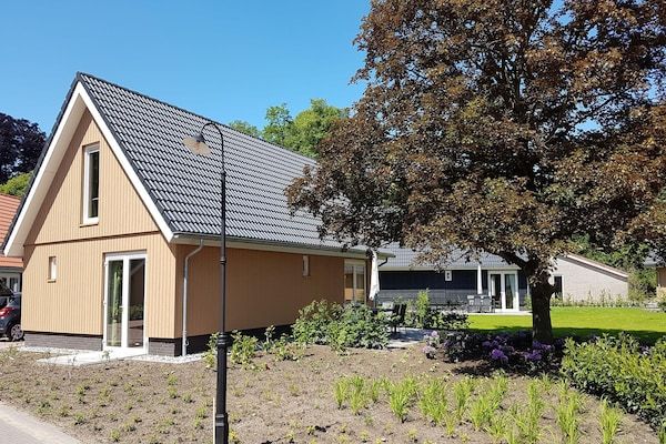 Villapark Ehzerburg 2 in Almen - Foto 2 van 33