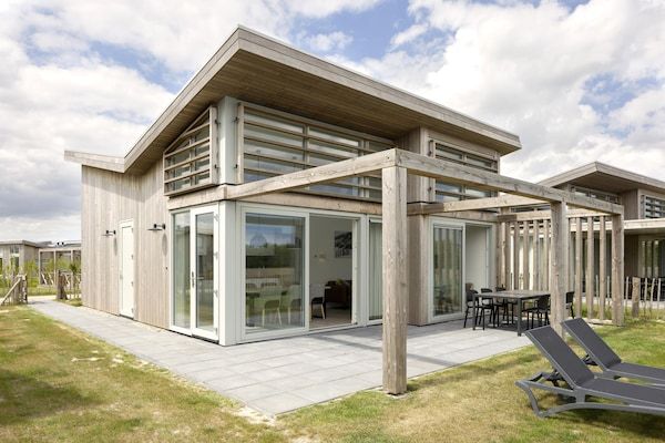 Water Village 3 in Kamperland - Foto 1 van 40