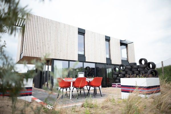 Buitenkant - Stijlvolle Circuit View Lodge in Zandvoort (4)