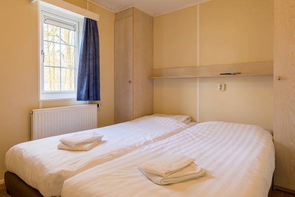 Slaapkamer - Natuurverblijf in Hunzedal in Borger (3)