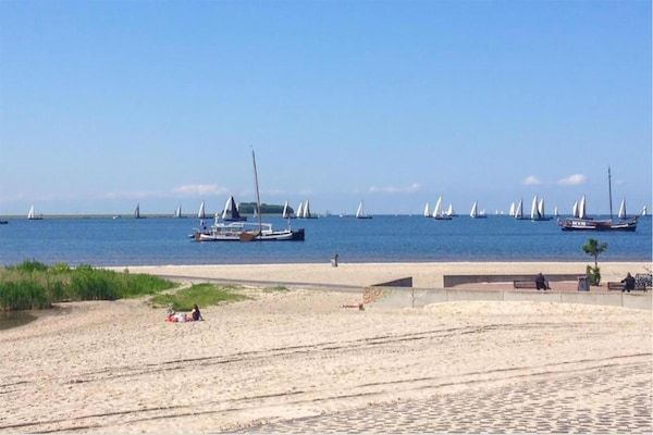 Friese Meren Villa's 10 in Delfstrahuizen - Foto 40 van 40