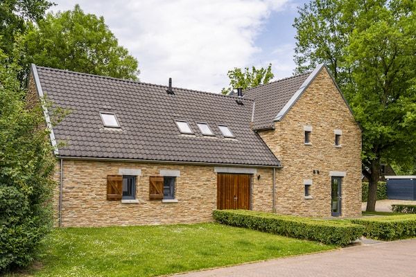 Buitenkant - Boerderij in Maastricht met Sauna in Maastricht (5)