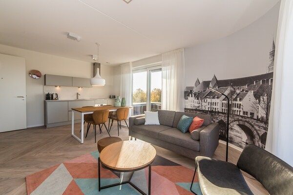 Woonkamer - Suite Escape in Luxe Resort in Maastricht (4)