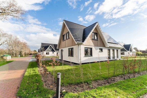 So What 21A in De Koog Texel - Foto 1 van 37