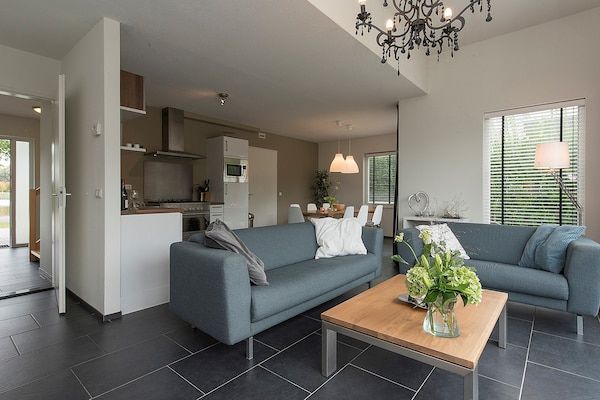 Luxe villa Harderwijk 207 in Zeewolde - Foto 2 van 40