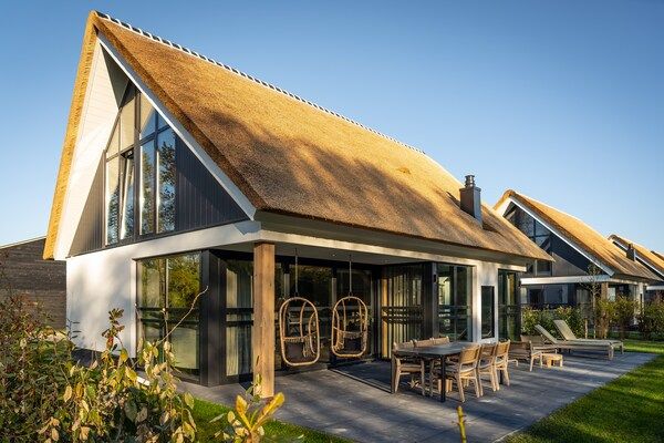 Buitenkant - Elegante Texelse villa met spa in De Cocksdorp Texel (4)