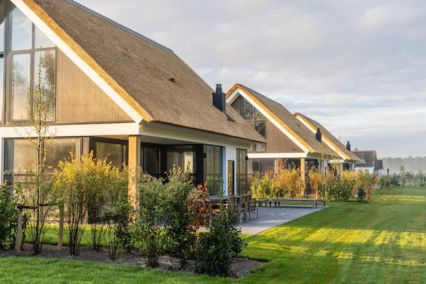 Buitenkant - Wellness Villa Verblijf op Texel in De Cocksdorp Texel (3)
