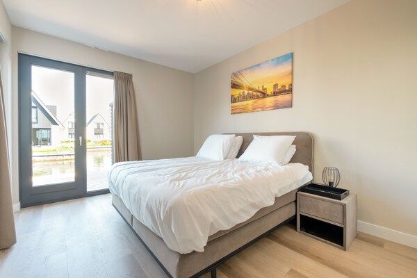 Slaapkamer - Vakantiehuis in Stavoren aan de Kade in Stavoren (5)