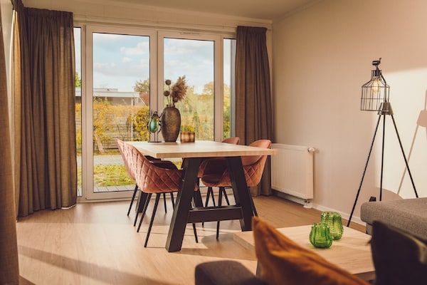 Woonkamer - Vakantiehuis in Holten bij Sallandse Park in Rijssen (3)