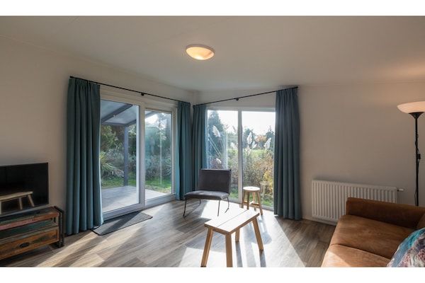 Fort den Haak - Chalet 1 t/m 10 huisdiervrij in Vrouwenpolder - Foto 2 van 40