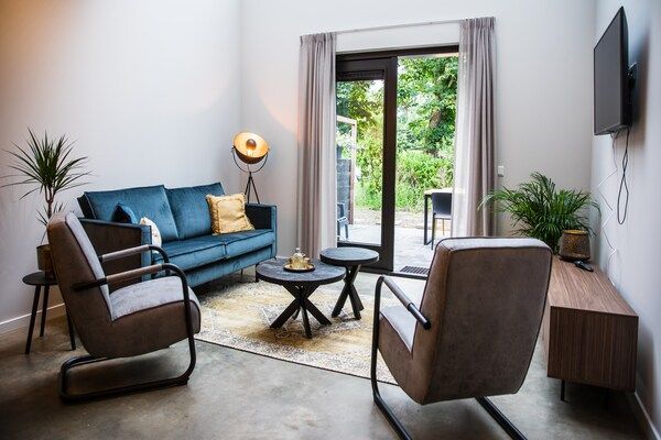 Oranjezon app 6p in Vrouwenpolder - Foto 2 van 40