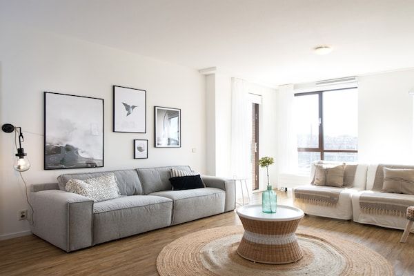 Scheveningen Harbour 48A in Den Haag - Foto 1 van 40