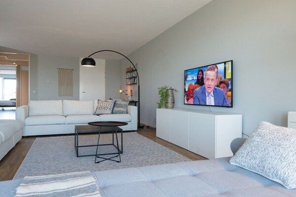 Woonkamer - Appartement in Nederland in Den Haag (1)
