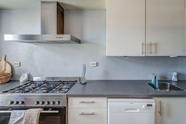 Keuken - Ruim appartement in centrum Leeuwarden in Leeuwarden (4)