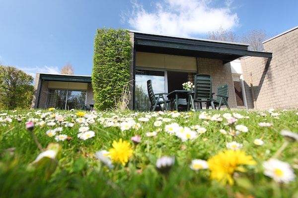 Bungalowpark Schin op Geul 15 in Walem - Foto 2 van 20