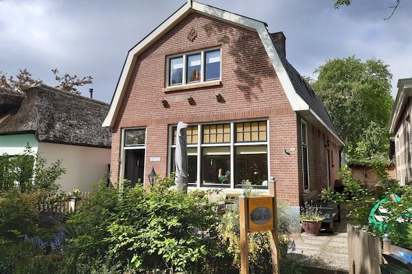 Logies Paal 4 Giethoorn – 3 persoons in Giethoorn - Foto 1 van 38