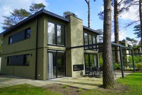 Buitenkant - Vrijstaande chalet op de Veluwe in Otterlo (1)