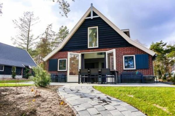 Buitenkant - Villa met privé infraroodsauna in Otterlo (1)