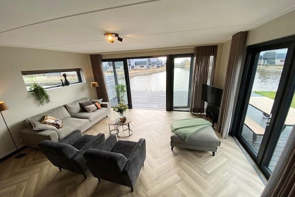 Watervilla Achttjin in Balk - Foto 2 van 40