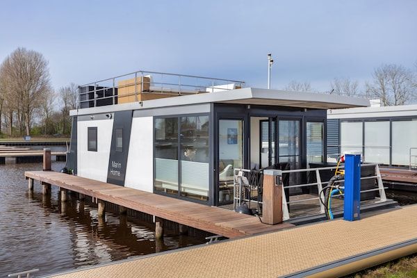 Houseboat Agua Dolce in Offingawier - Foto 1 van 40