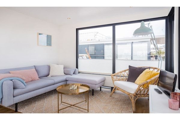 Houseboat Agua Dolce in Offingawier - Foto 2 van 40